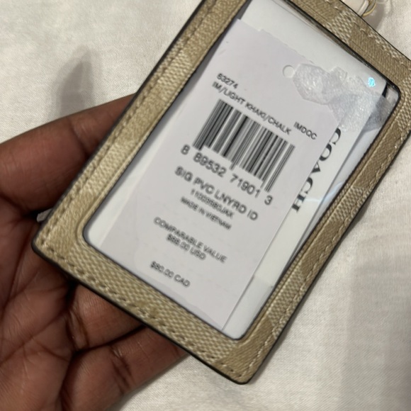 NWT coach lanyard - Picture 3 of 4